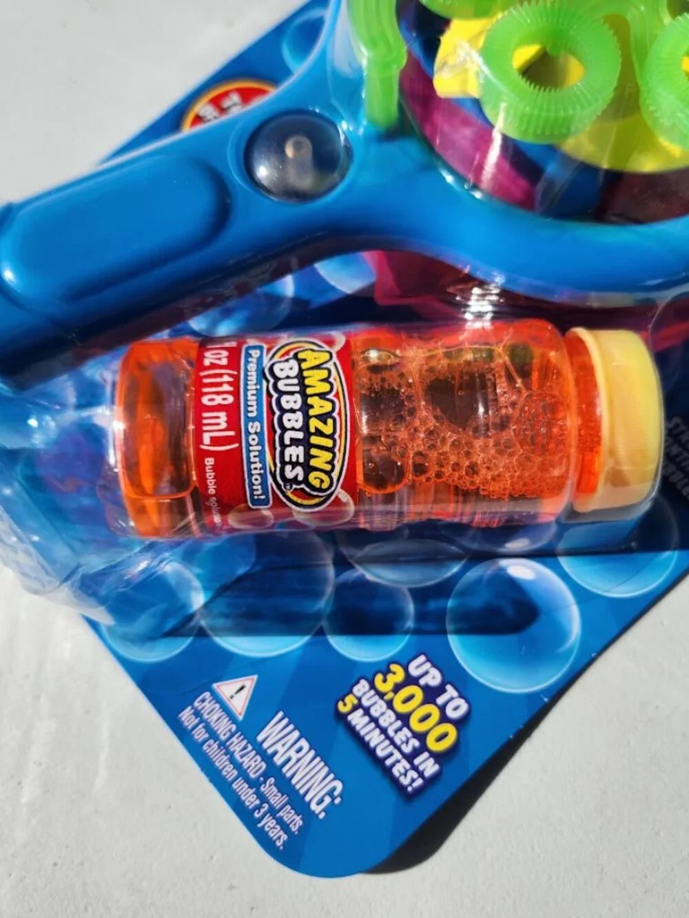 NEW Amazing Bubble Blizzard Toy Outdoor Backyard Picnic Stocking Stuffer